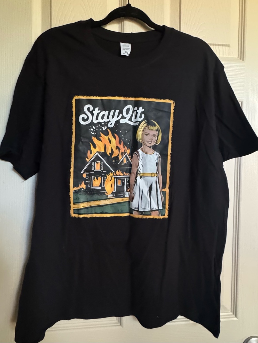 NWT Black Cotton “Stay Lit” Graphic T-Shirt in Size XL